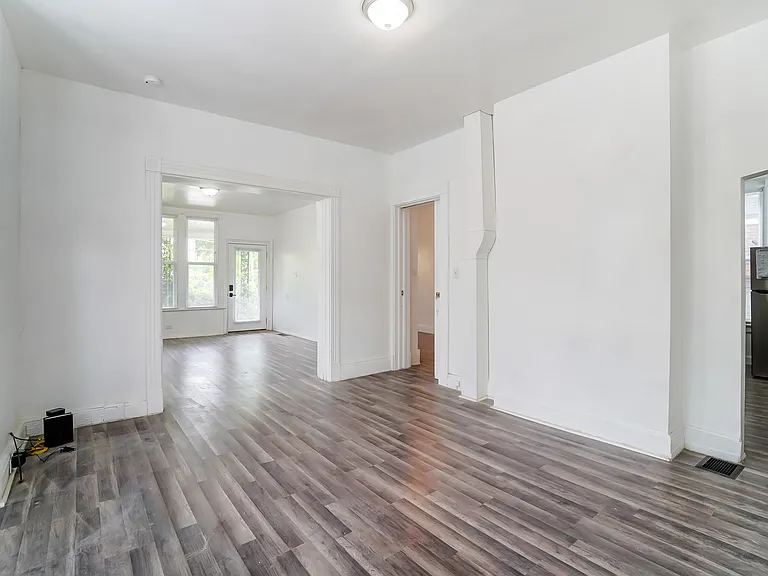 1768 Williams Ave — Photo 44