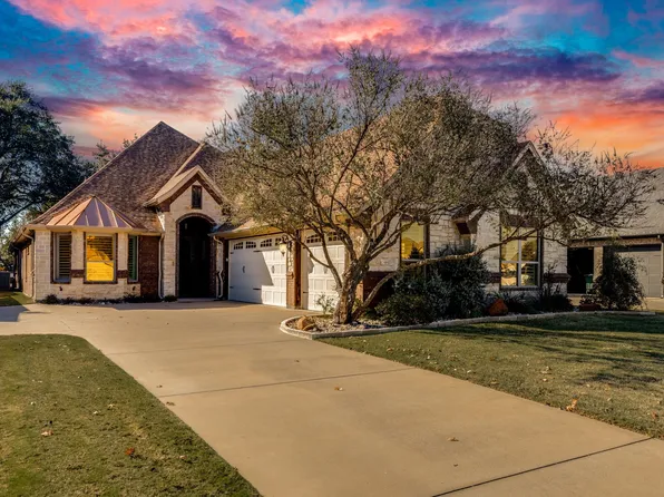 3524 Abes Landing Dr, Granbury, TX 76049