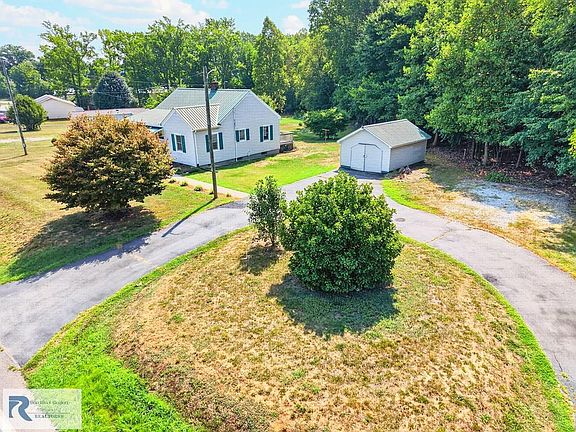 2nd image of 5996 Kentuck Rd