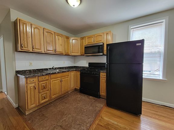 5th image of 487 18th Ave #5E
