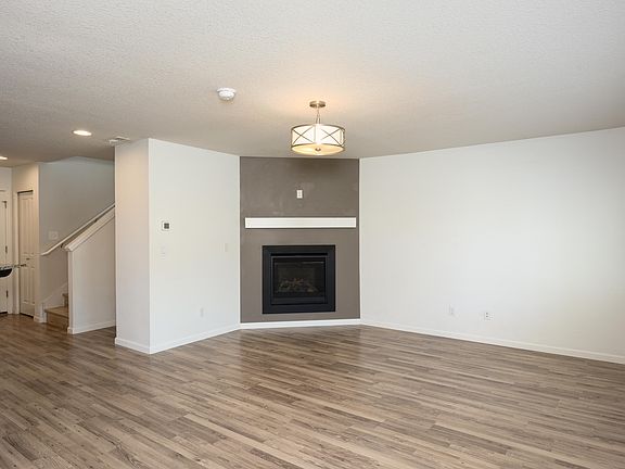 4th image of 20562 SE Cameron Ave