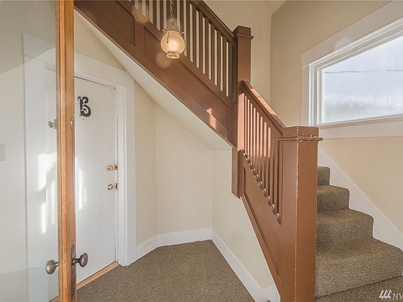 Common entrance for units A & B. B is on the main floor and A is upstairs. 