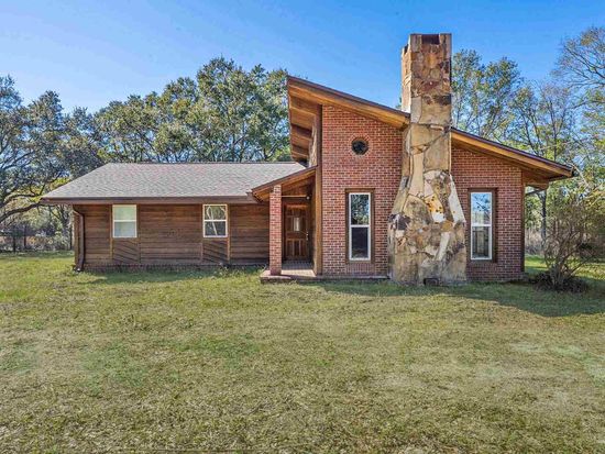 5199 Pine Berry Rd, Milton, FL 32583