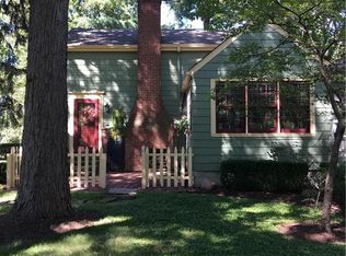 7503 Columbia Rd, Olmsted Falls, OH 44138