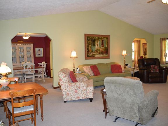 3rd image of 732 Whippoorwill Cir
