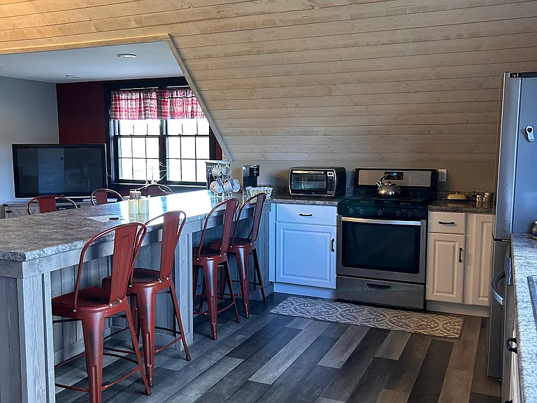 1090 Lakes Region Rd — Photo 20