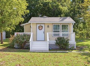 328 Spring Valley Cir, Azle, TX 76020