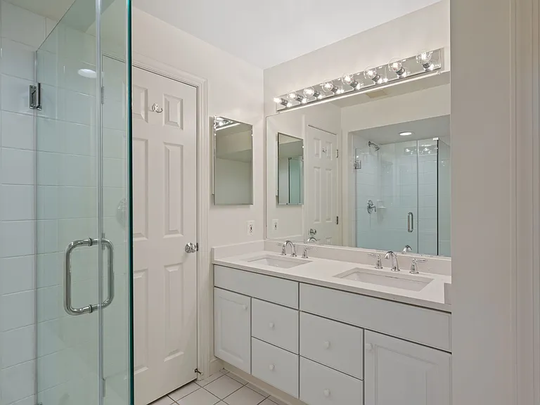 3426 Wilson Blvd — Photo 21