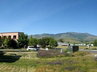 172 Clear Creek Dr, Ashland, OR 97520