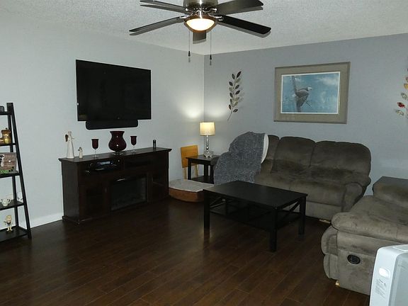 3rd image of 15225 Flamingo Pl