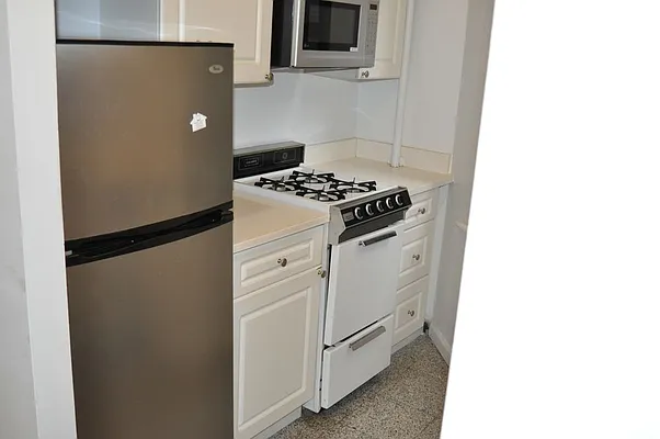 Rented by Sky Management | media 30