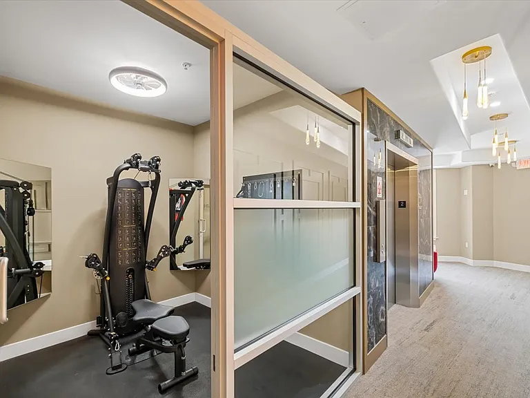 4237 Bergen Tpke #4B — Photo 2