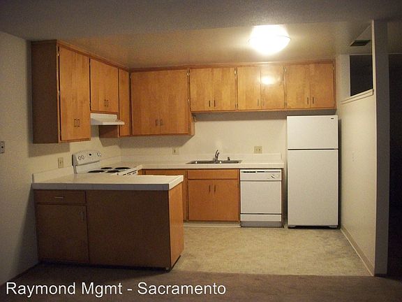 3rd image of 5994 Lake Crest Way APT 11