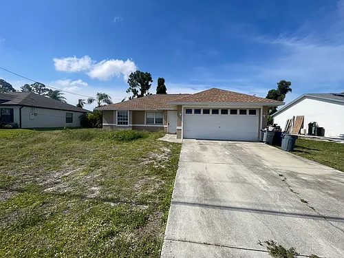 8259 Caloosa Rd Photo 1