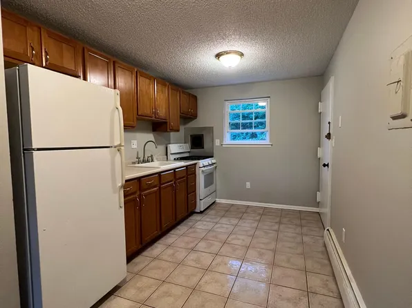 111 Sigwin Dr, Wallingford, CT 06492