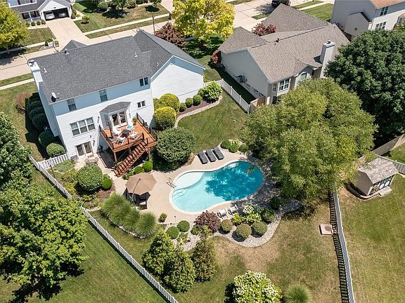 2nd image of 217 Kingdom Dr