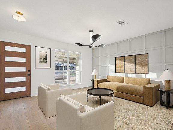 2nd image of 5403 Fairmont Cir