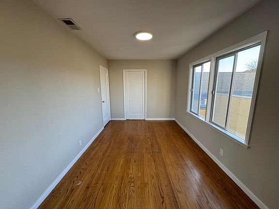 5th image of 1640 Palm Ave
