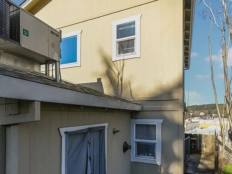 49 Gatewood Ave — Photo 31