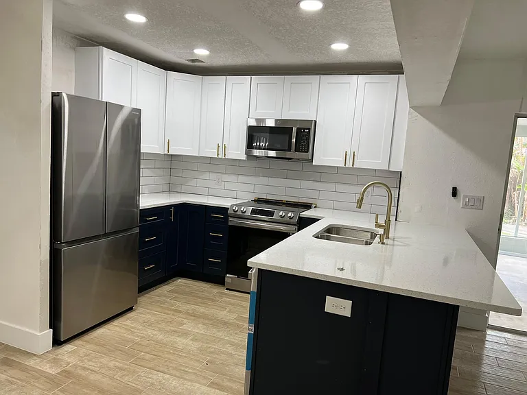 4684 Neptune Dr SE — Photo 10