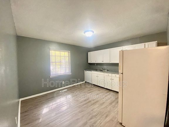 4th image of 5764 Taggart Dr