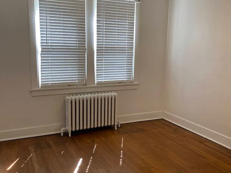 1331 Shady Ave — Photo 14