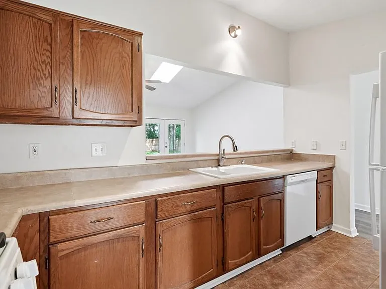 4061 Keheley Glen Dr NE — Photo 7
