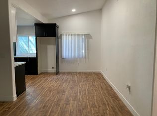 14213 Hubbard St, Sylmar, CA 91342