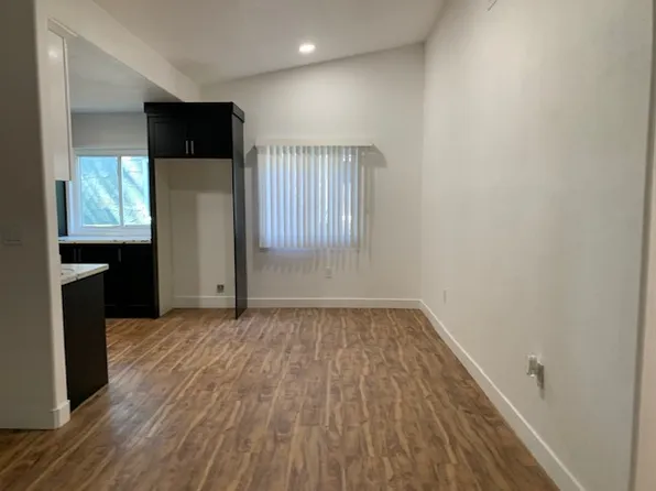 14213 Hubbard St, Sylmar, CA 91342