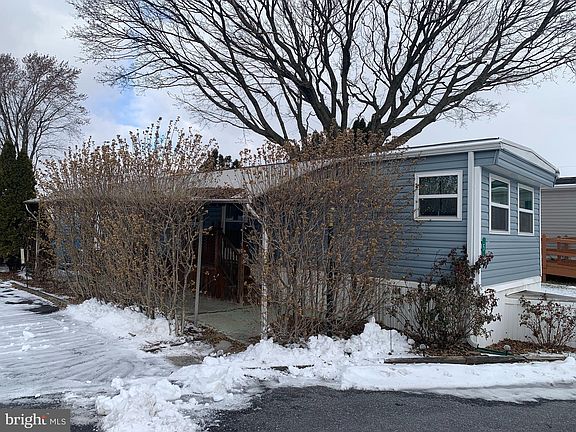 2nd image of 5 Green Acres Trailer Ct