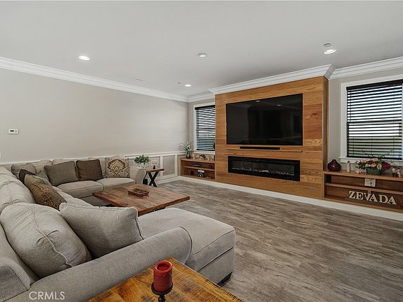 4th image of 18044 Olivenhain Dr