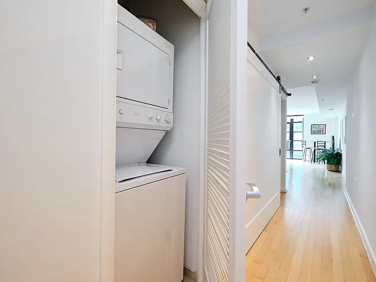 437 New York Ave NW #306 — Photo 12
