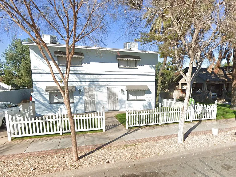 7146 N 57th Ave — Photo 1