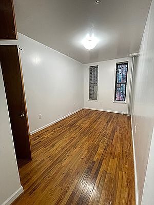 3rd image of 445 W 37th St #1FW