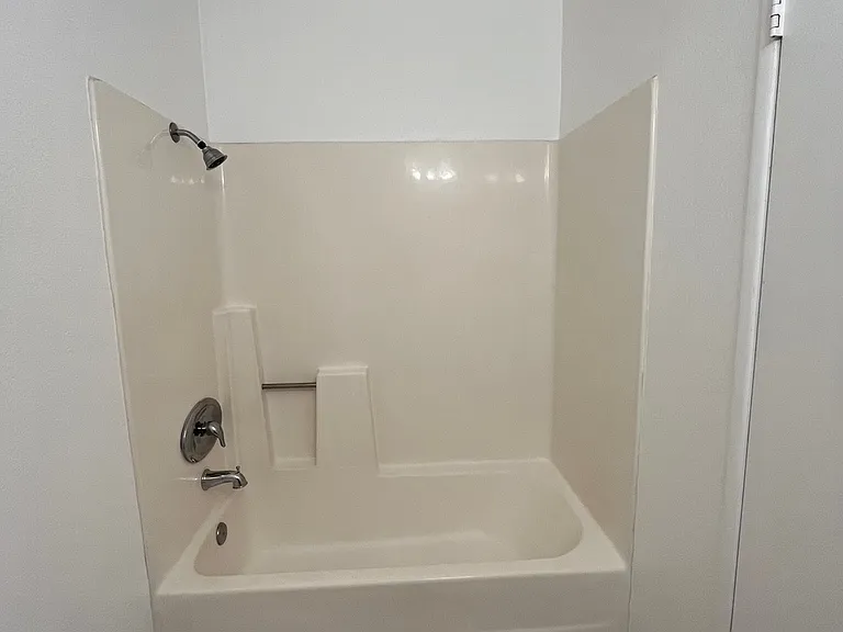2918 Luciernaga St #202 — Photo 17