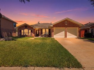 8227 Squires Place Dr, Houston, TX 77083