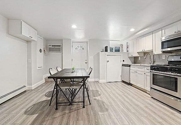 2nd image of 671 Metropolitan Ave Floor 1