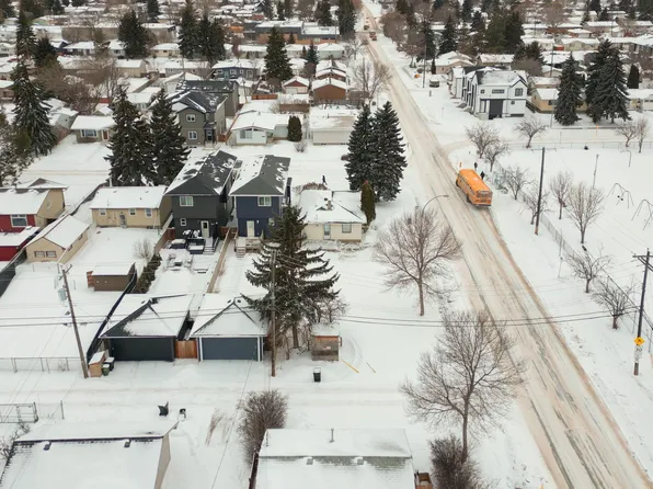 15321 110th Ave NW, Edmonton, AB T5P 1E4