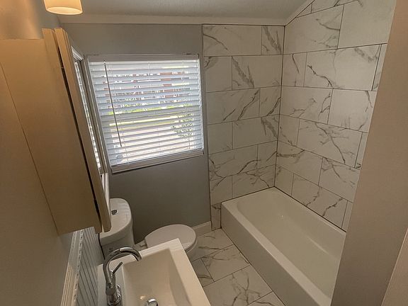 5th image of 7843 Lockwood Rd #1
