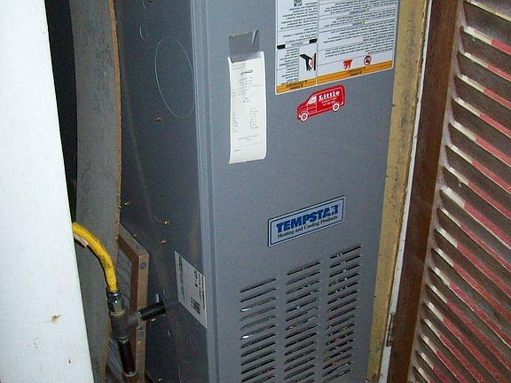 3rd image of 511 3rd St