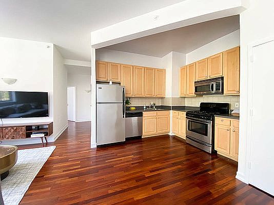 3rd image of 191 Saint Nicholas Ave #F3
