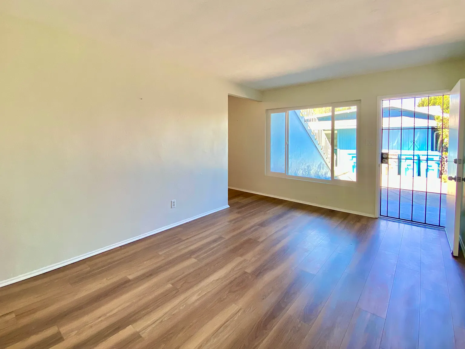 2 bed, $2,325 — Photo 2