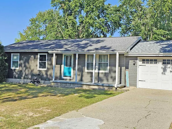 1119 N Plum St, Mount Carmel, IL 62863