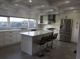 6509 Snake Rd, Oakland, CA 94611