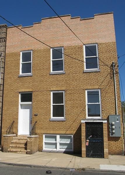 1st image of 222 DELANCEY ST