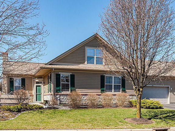 2nd image of 2371 Locust Hill Blvd #2371
