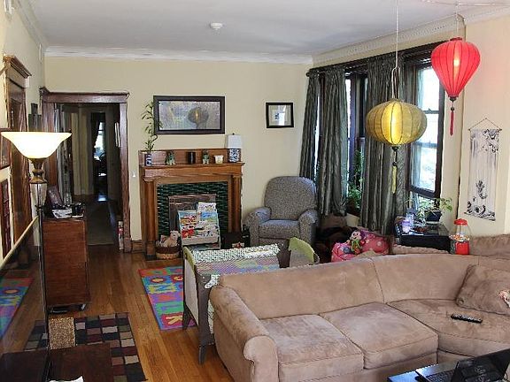 4th image of 4856 N Winchester Ave APT 3