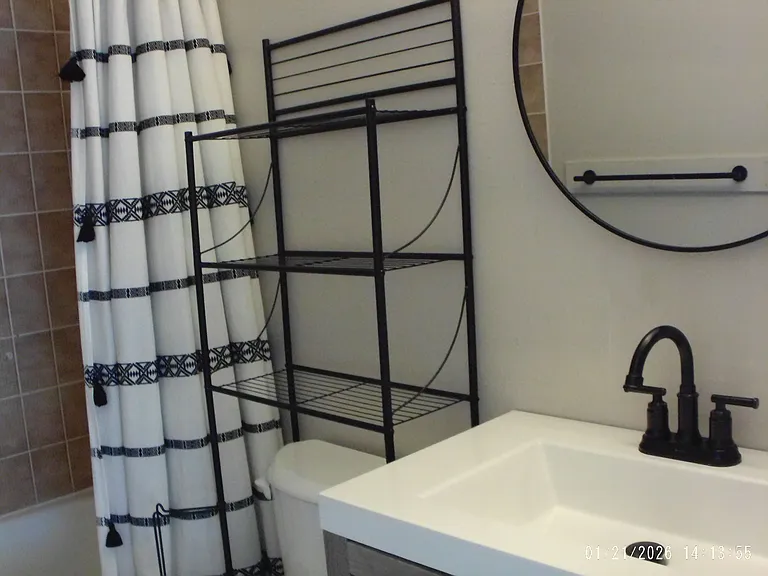 2516 Glen View Ave #B — Photo 9