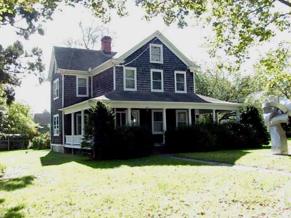 1st image of 2297 Montauk Hwy