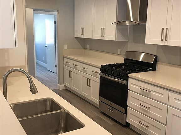 2nd image of 8401 Owensmouth Ave